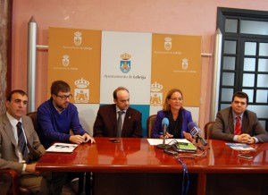 Firma_convenio_Ayto_puesta_en_funcionamiento_red_wifi_municipal_1